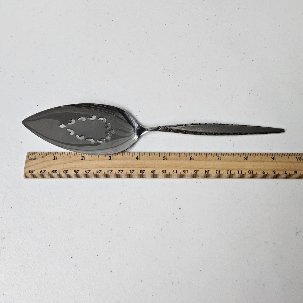 Vintage Oneida Community Venetia‎ Stainless Steel Flatware Slotted Cake Server